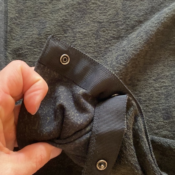 Lululemon Adjustable Wrap/Scarf - Picture 5 of 9